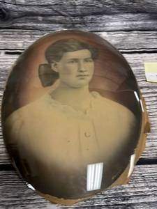 lot 77 image: vintage portrait with bubble glass, no frame