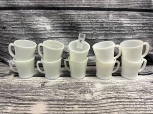 lot 86 image: 10- fire king D Handle mugs