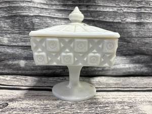 lot 87 image: Vintage milkglass west moreland Candy dish