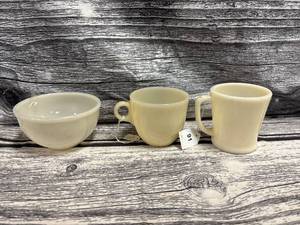 lot 91 image: Ivory fire king mugs (2), and bowl