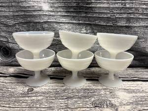 lot 93 image: 6- Vintage 1950 Platonite Moderntone Sorbet Dishes