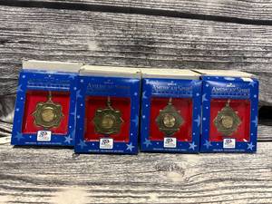 lot 105 image: Misc Hallmark coin state ornaments