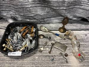 lot 119 image: Granite pan, full of door, hardware, flatware, belt buckle