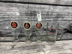 lot 137 image: 4- glass beer glasses