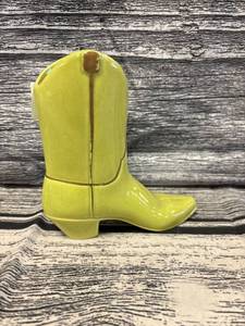 lot 171 image: Vintage, pottery, planner, green boot