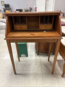 lot 209 image: Wood letterstationary secretary