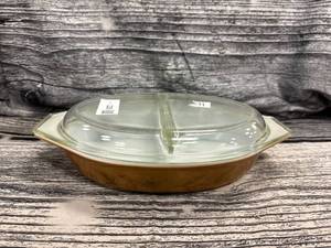 lot 230 image: Vintage 1 12 Qt Pyrex early American divided dish