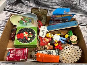 lot 248 image: Box lot- Misc treasure