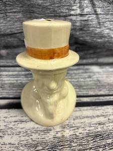 lot 259 image: vintage porcelain Abraham Lincoln Coin Bank