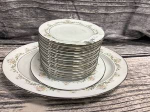 lot 267 image: 13-Noritake early spring bread plates, 1-Noritake early spring Tray, 1- Noritake early spring Lunch plate