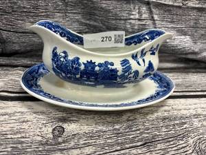 lot 270 image: Vintage semi China blue willow gravy boat