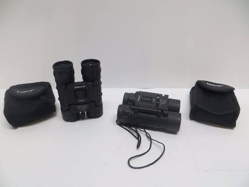 lot 2102 image: Tasco Compact 10x25 Binoculars