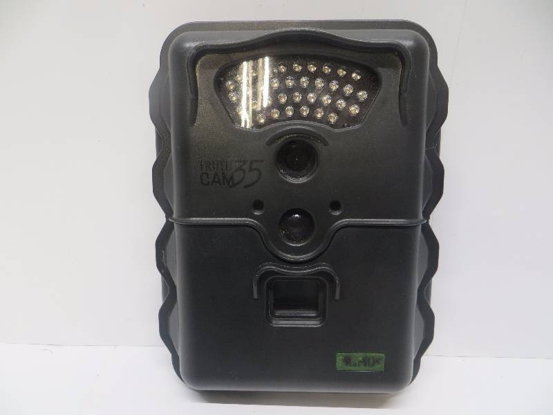 lot 2148 image: Primos Truth Cam 35 3.0MP Digital GameTrail Camera
