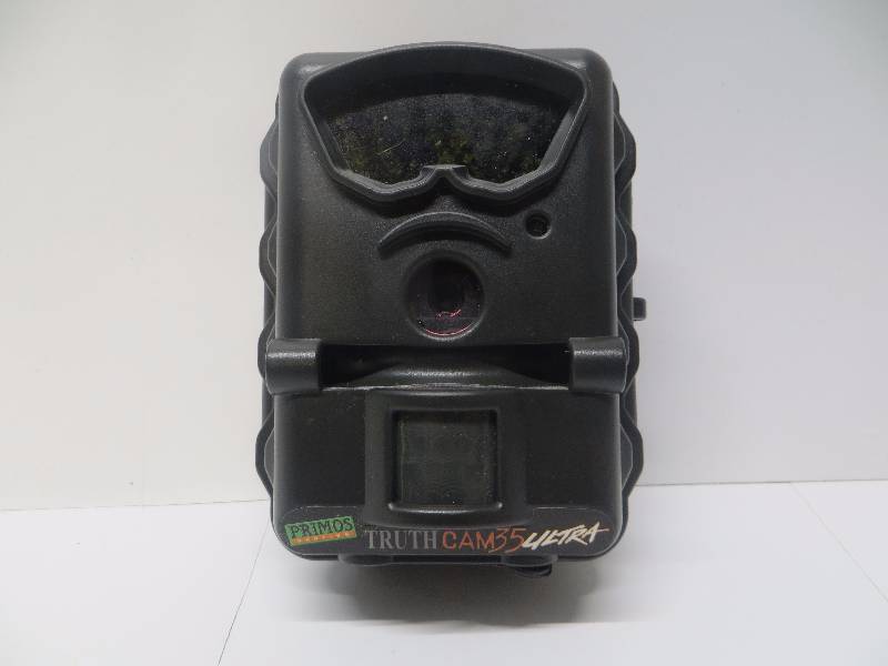 lot 2171 image: Primos Truth Cam Ultra 35 Game Camera with Early Detect Sensor