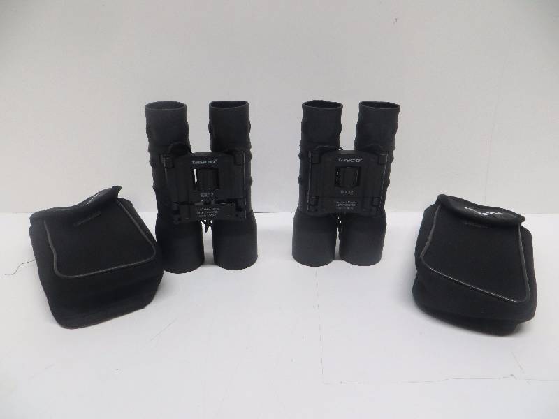 lot 2108 image: Tasco Essentials 16x32 mm FRP Compact Binoculars