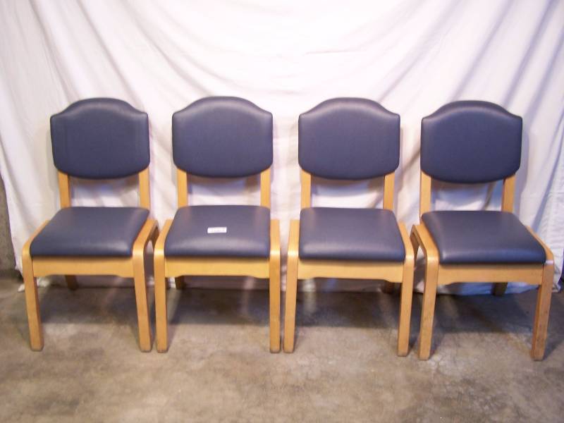 lot 405 image: 4 restaurant chairs