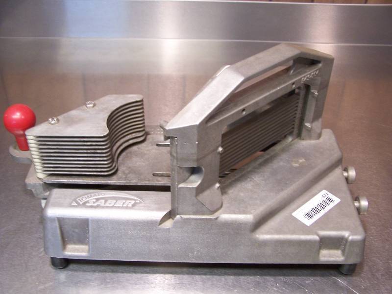 lot 422 image: Saber tomato slicer