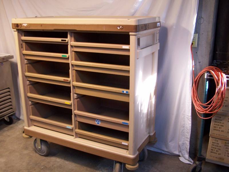 lot 430 image: rolling carts