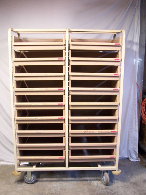 lot 432 image: rolling carts