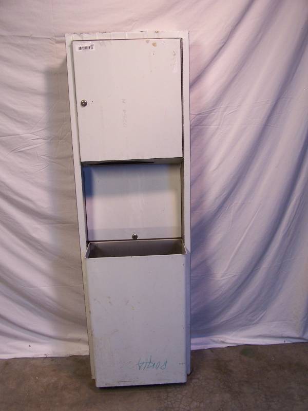 lot 442 image: In wall towel dispenser