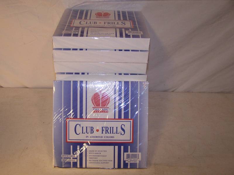 lot 3135 image: 1 case Club-Frills