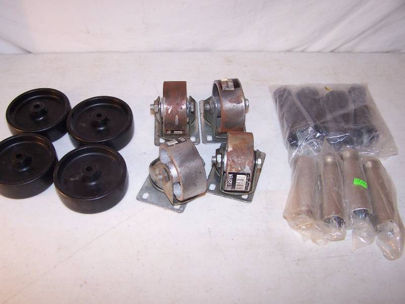 lot 3145 image: Casters