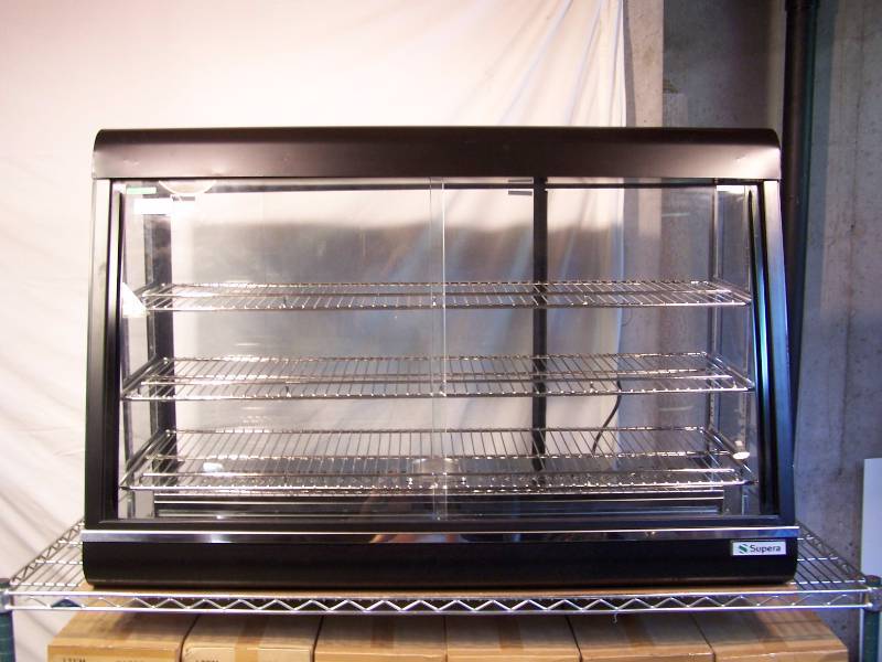 lot 415 image: Supera display case