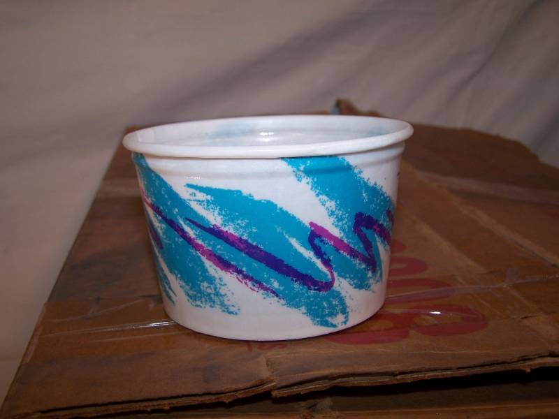 lot 494 image: 1 case ice cream cups