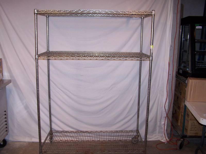 lot 3112 image: Metro shelving