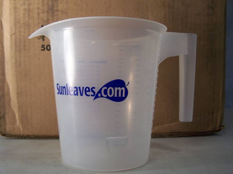 lot 498B image: 1 case  mac pitchers