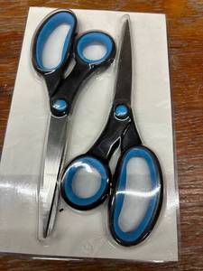 lot 14473 image: 2 Pair Scissors