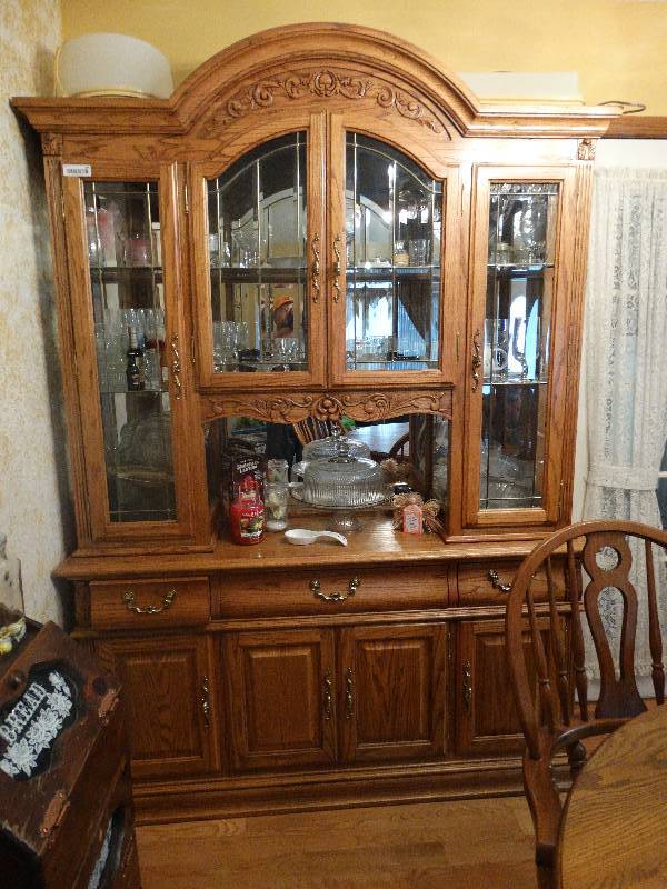 lot 585 image: Beautiful- Awesome 2 pc lighted china cabinet w beveled glass
