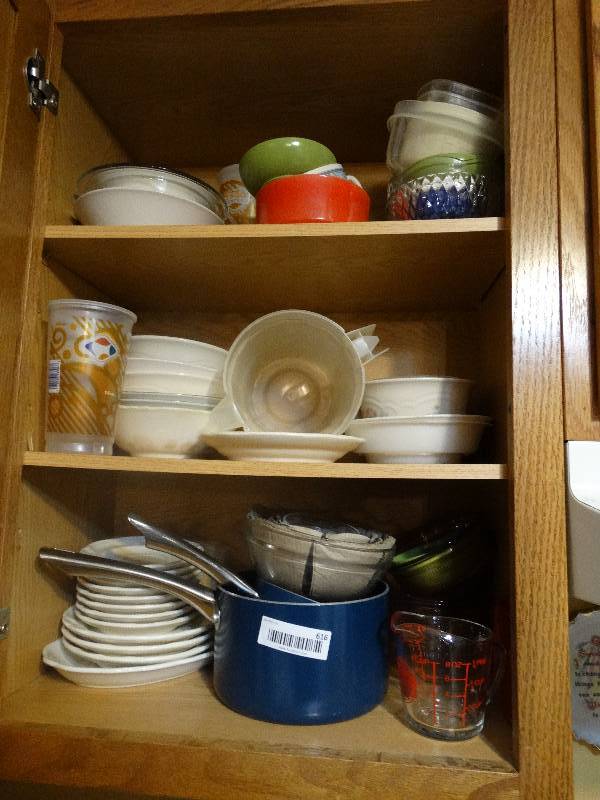 lot 616 image: Lot of glassware & kitchenware