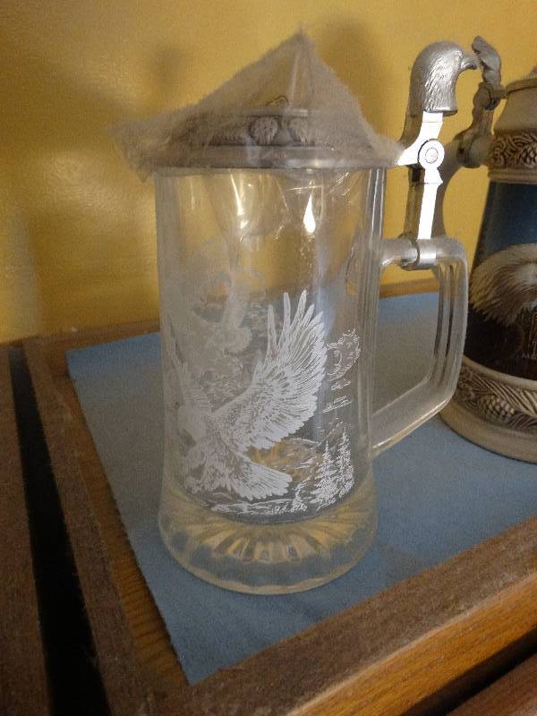 lot 679 image: Clear glass eagle beer stein