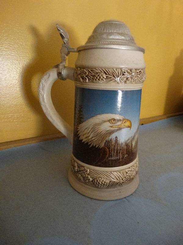 lot 680 image: Gerz Eagle stein- Made in Germany
