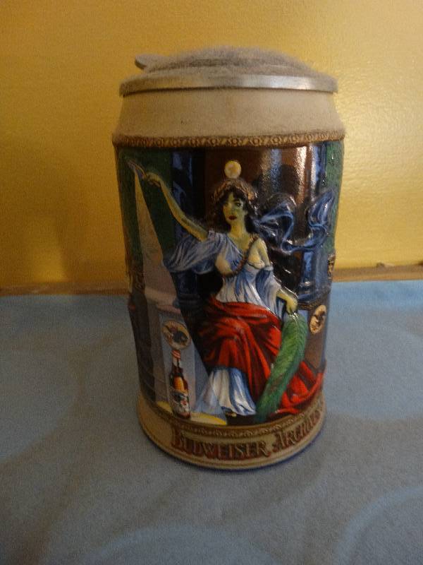 lot 700 image: Budweiser archive series beer stein