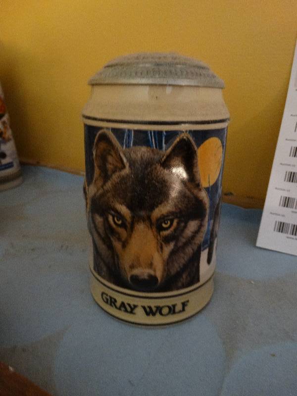 lot 711 image: Budweiser Endangered species beer stein