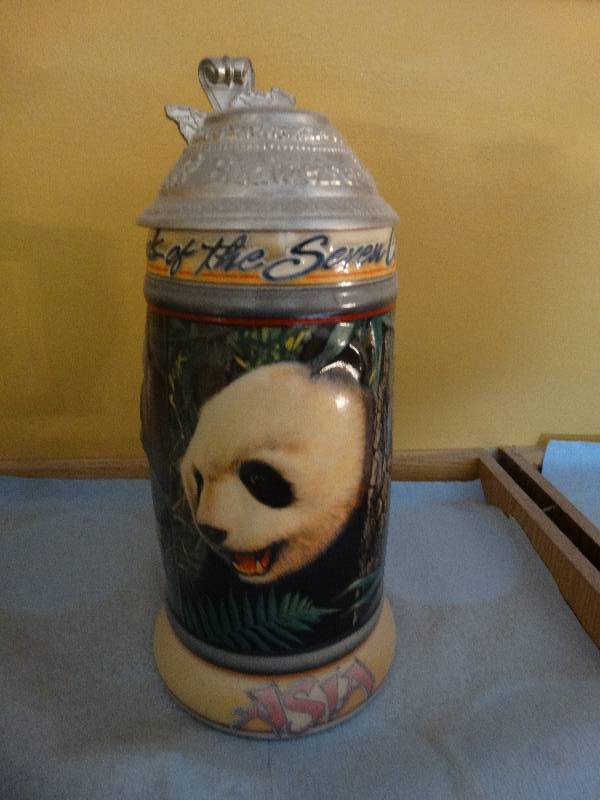lot 723 image: Budweiser Asia beer stein