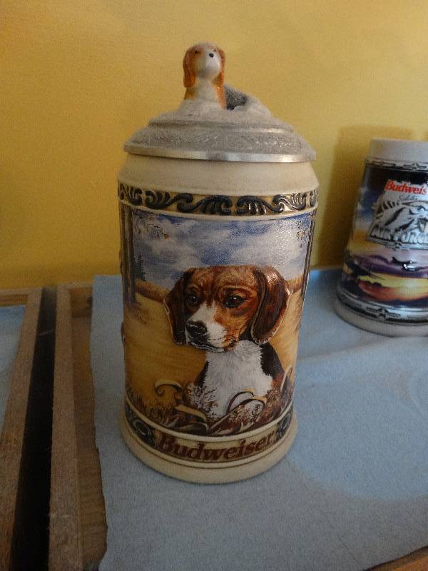 lot 727 image: Budweiser Beagle beer stein