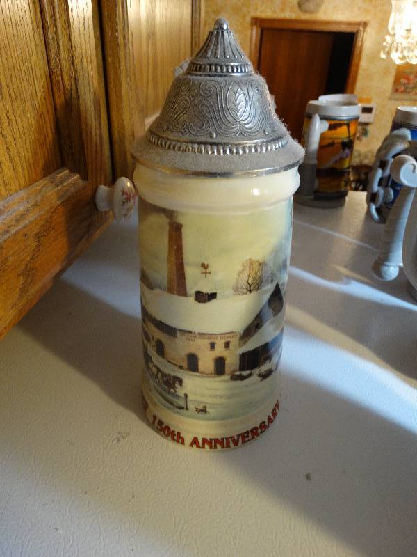 lot 737 image: Schaefer beer stein