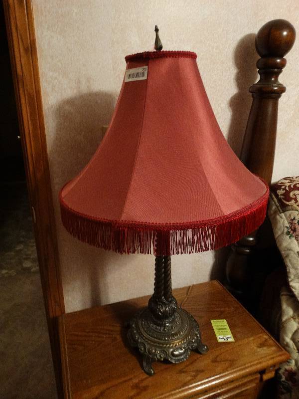 lot 773 image: Table Lamp w Shade
