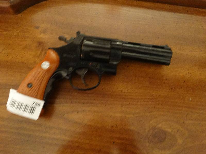 lot 788 image: Daisy BB Gun