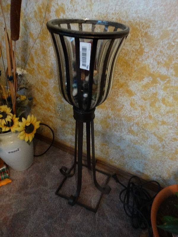 lot 796 image: Metal Frame Glass Candle Holder