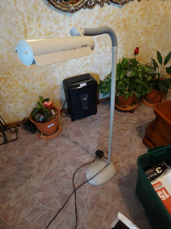 lot 797 image: Floor Lamp