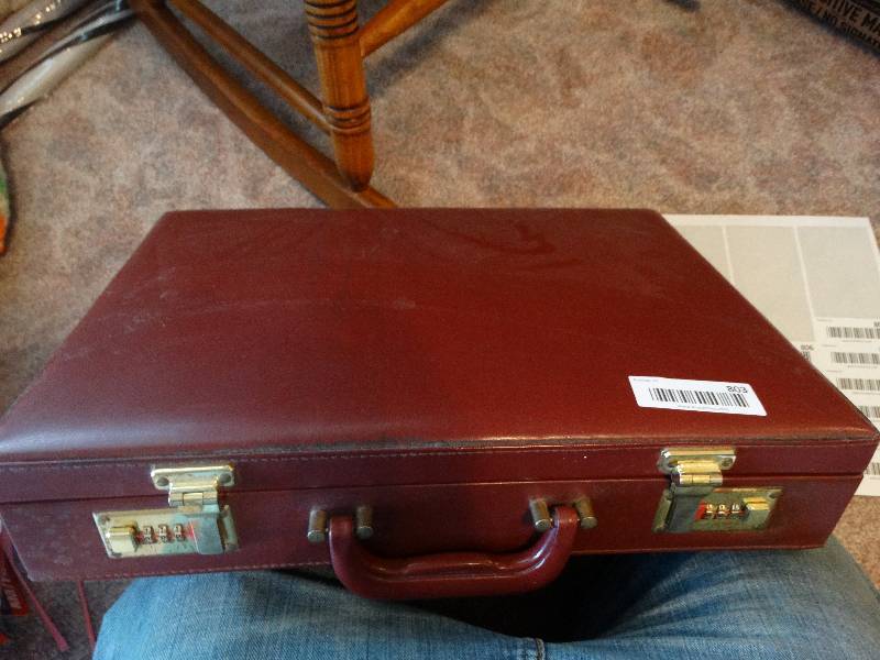 lot 803 image: Briefcase