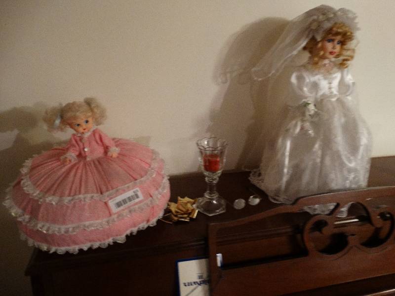 lot 815 image: Dolls (2) & Candle Holders (2)