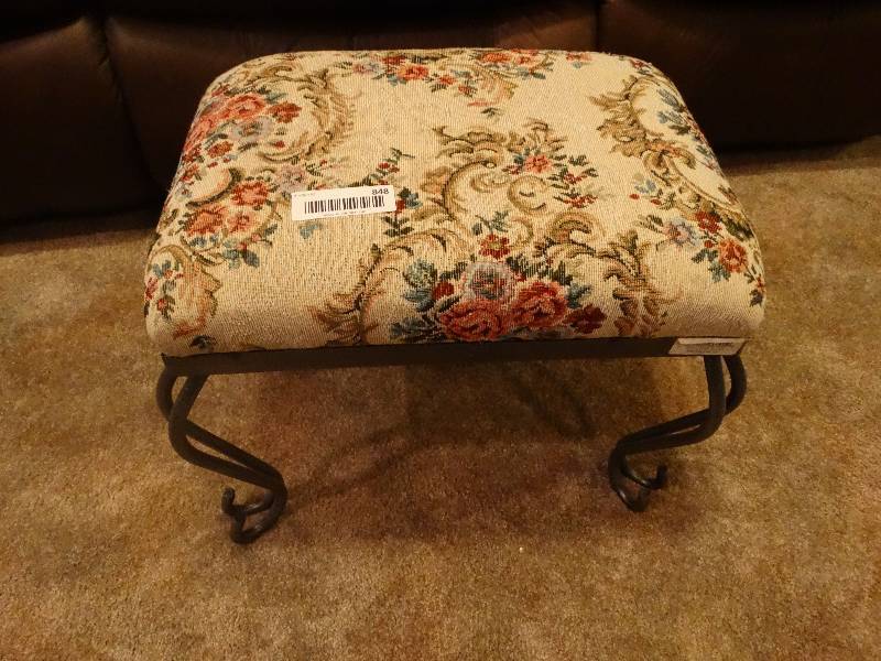 lot 848 image: Foot Stool w Metal Legs