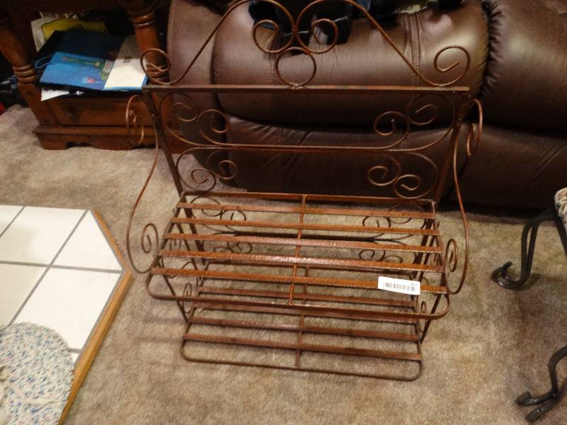 lot 862 image: Wall Shelf