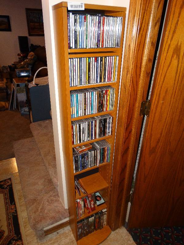 lot 894 image: CD Tower w CDs