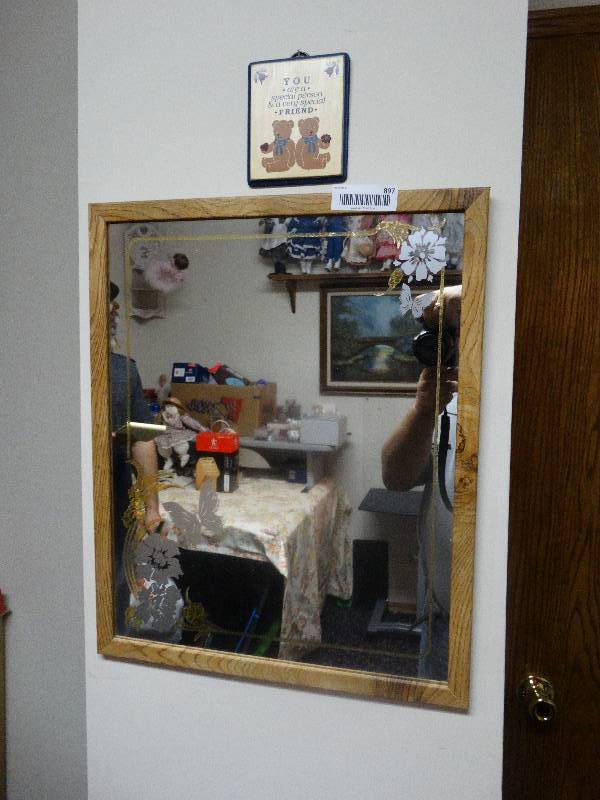 lot 897 image: Mirrors & Hats (2)